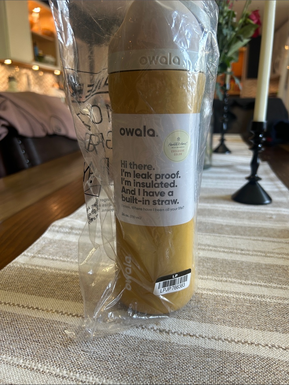 Owala Mustard Yellow Insulated Bottle with Built-In Straw Hearth & Hand exclus
